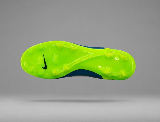 Nike Tiempo Women - 1