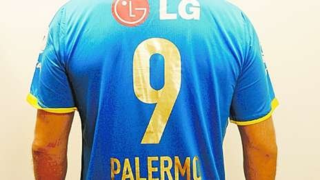 camiseta_palermo_9_dorado