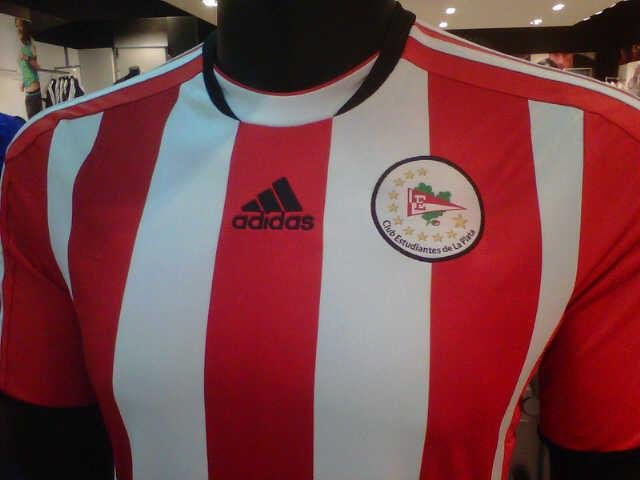 Ropa adidas estudiantes de la 2025 plata