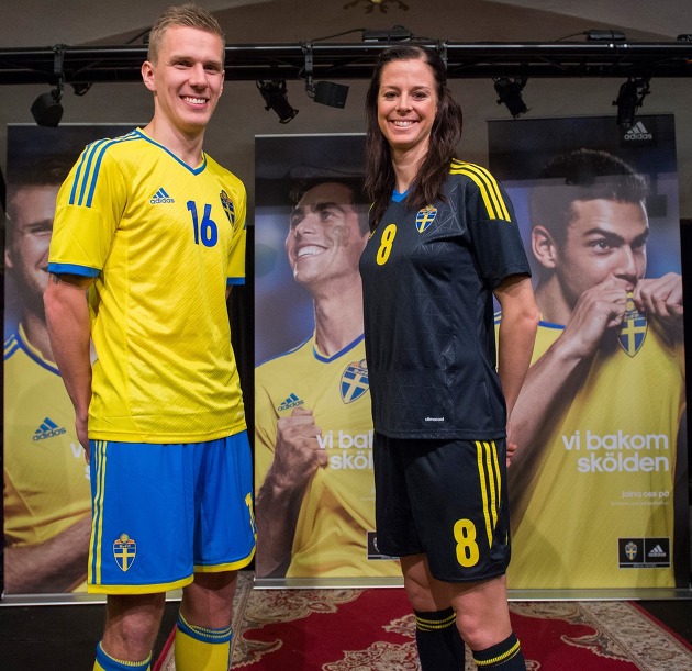 adidas Camiseta Uniforme Titular Suecia 22 - Amarillo