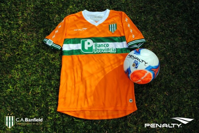 Camiseta Banfield Penalty alternativa 2014 02